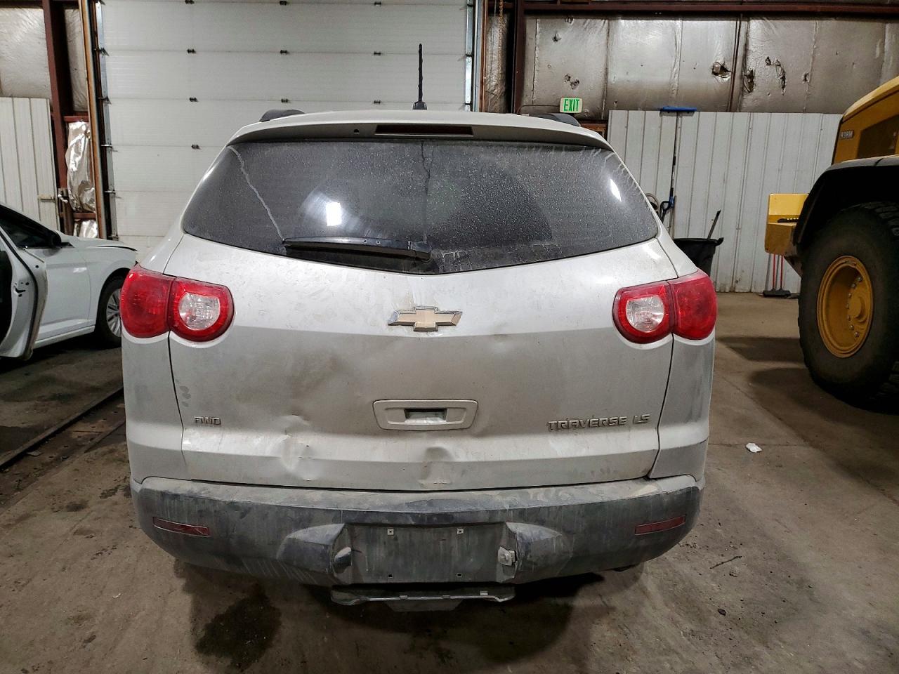 2011 Chev Traverse VIN 1GNKVFEDXBJ303588 photo 6