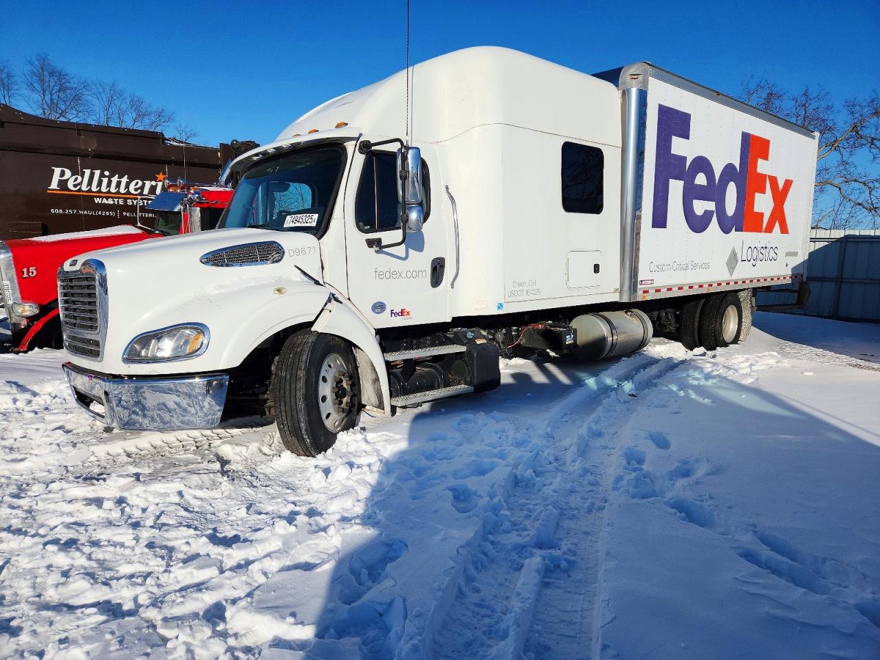 2019 FREIGHTLINER All other VIN 3ALAC4DV2KDKK9707 photo 2