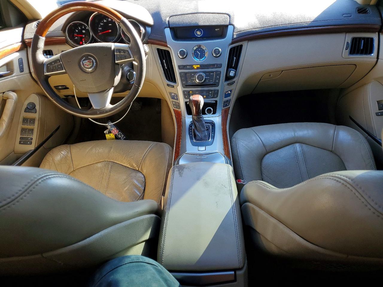 2010 Cadillac Cts VIN 1G6DS5EV1A0100402 photo 8