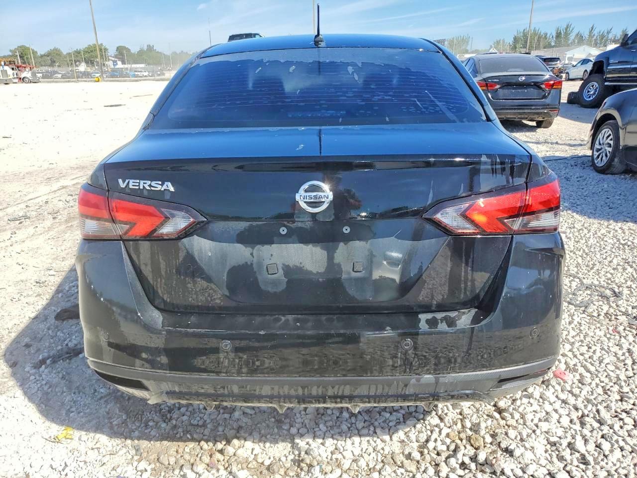 2020 Nissan Versa VIN 3N1CN8DV7LL865352 photo 6