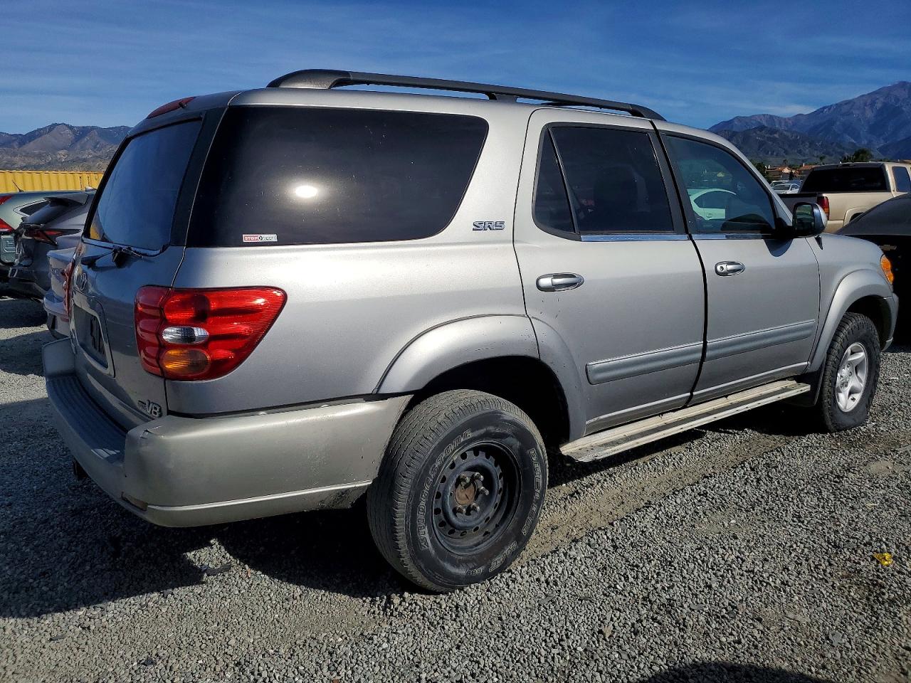2003 Toyota Sequoia VIN 5TDZT34A93S153612 photo 3