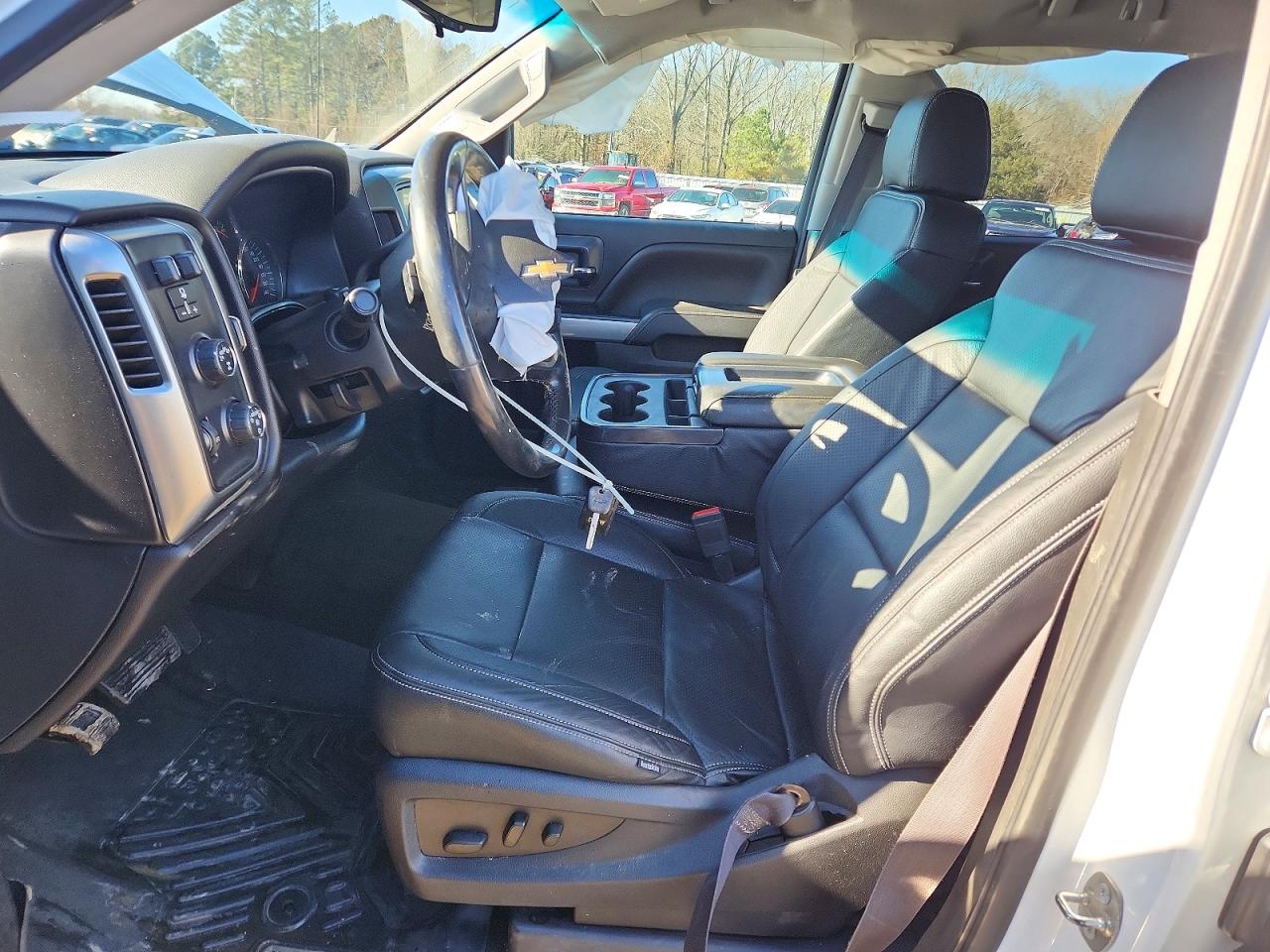 2017 Chevrolet All models VIN 3GCUKREC9HG105369 photo 7