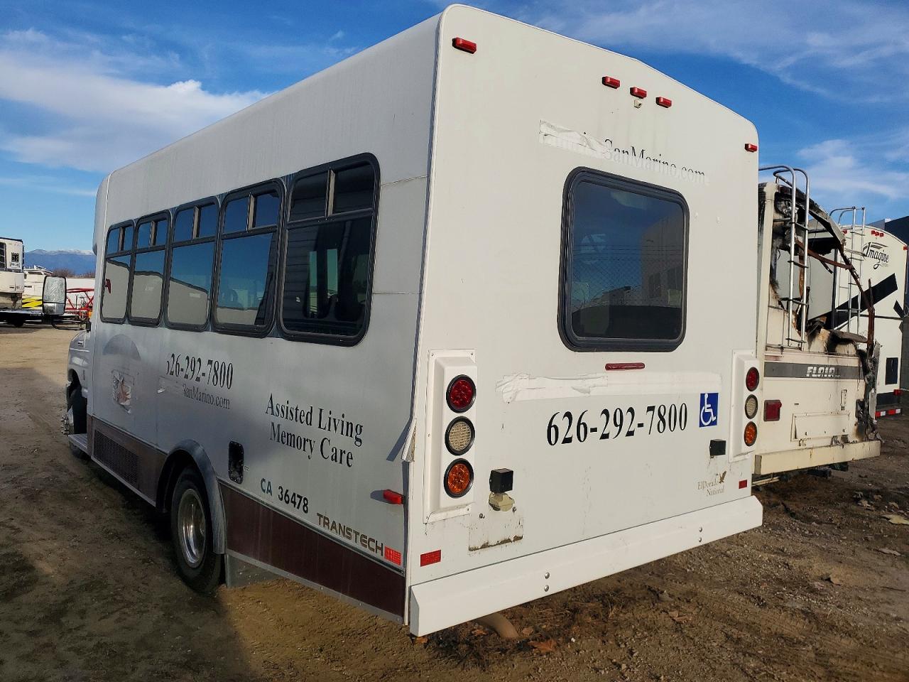 2015 Ford Econoline VIN 1FDFE4FS9FDA02872 photo 3