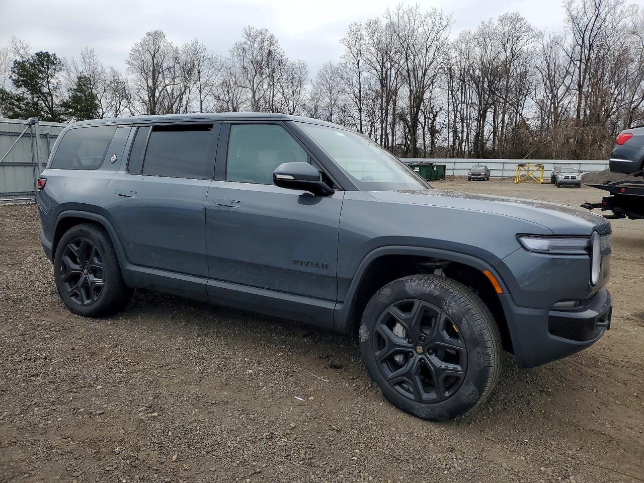 2025 Rivian Ris VIN 7PDSGBBA4SN073036 photo 4