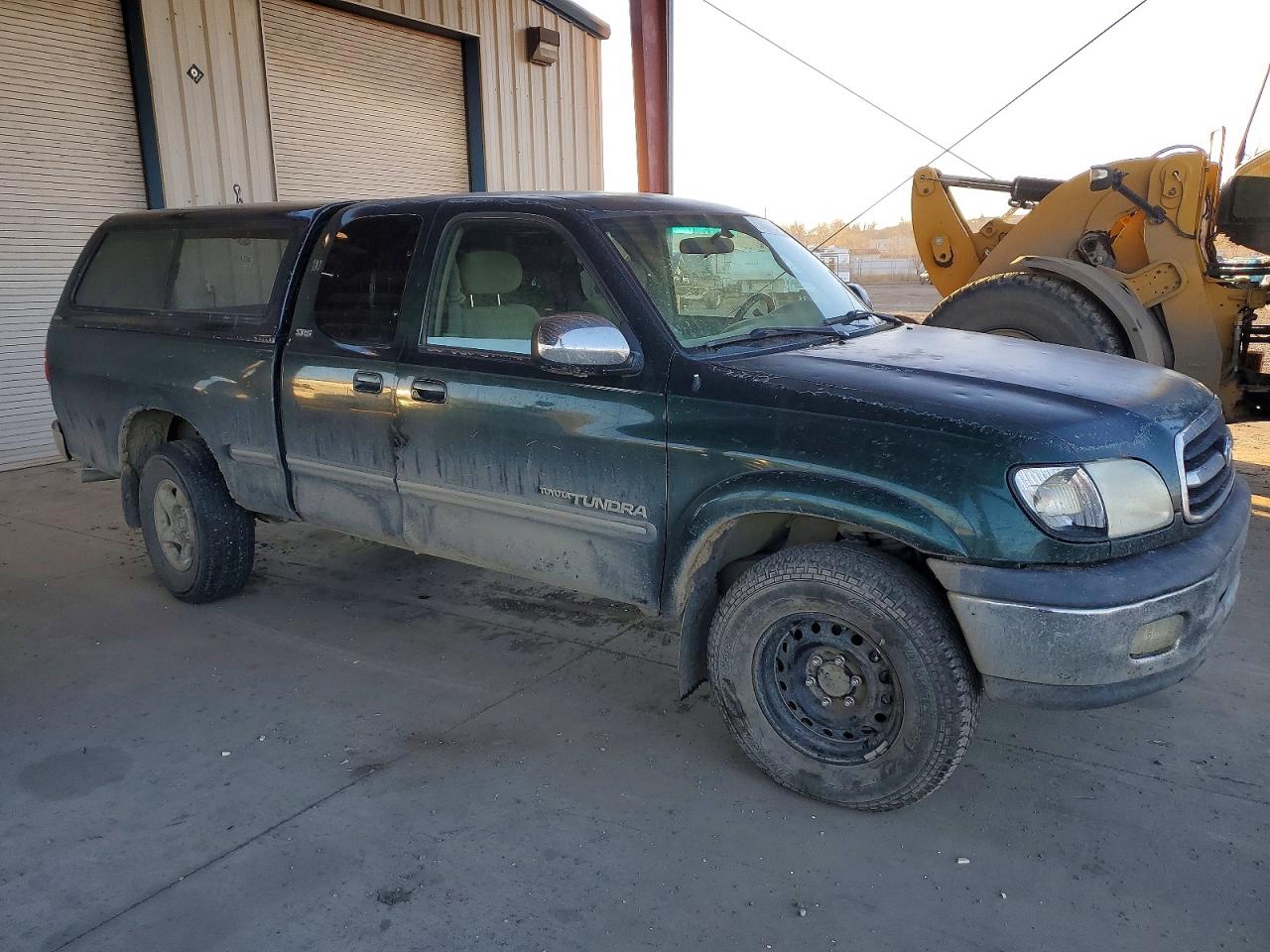 2000 TOYOTA Tundra VIN 5TBBT4416YS114550 photo 4
