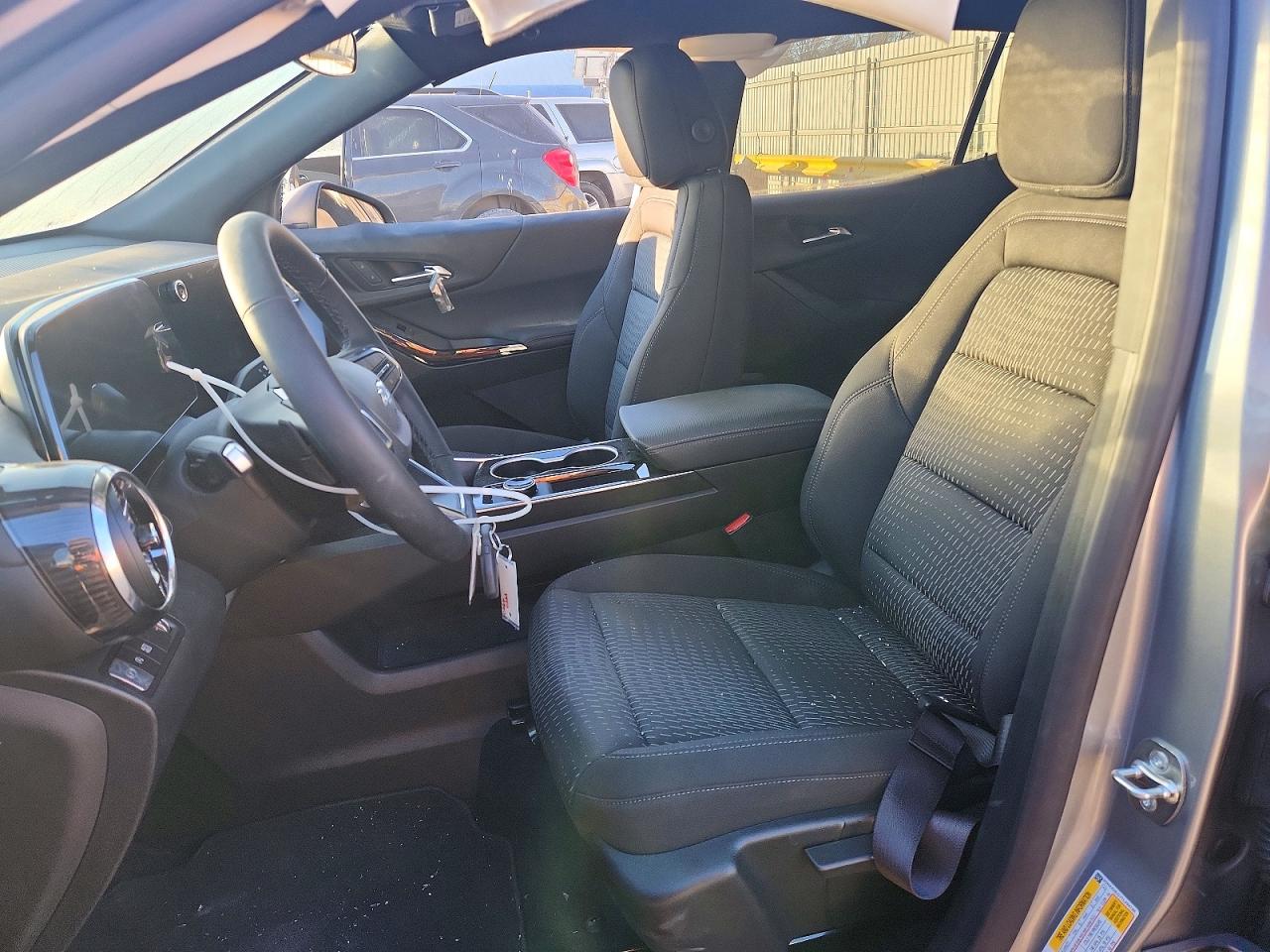 2026 CHEV Equinox VIN 3GNAXHEG7TL294788 photo 7