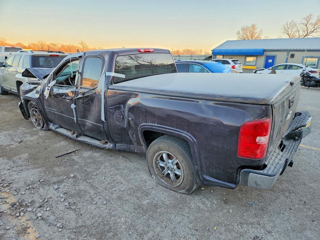 2008 CHEV Silverado VIN 1GCEC19058Z240884 photo 2