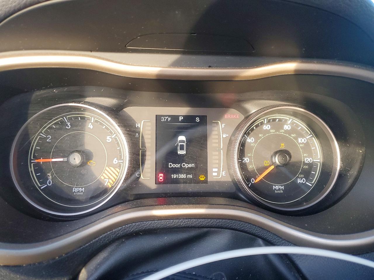 2015 Jeep Grand cher VIN 1C4PJLLB6KD454615 photo 9