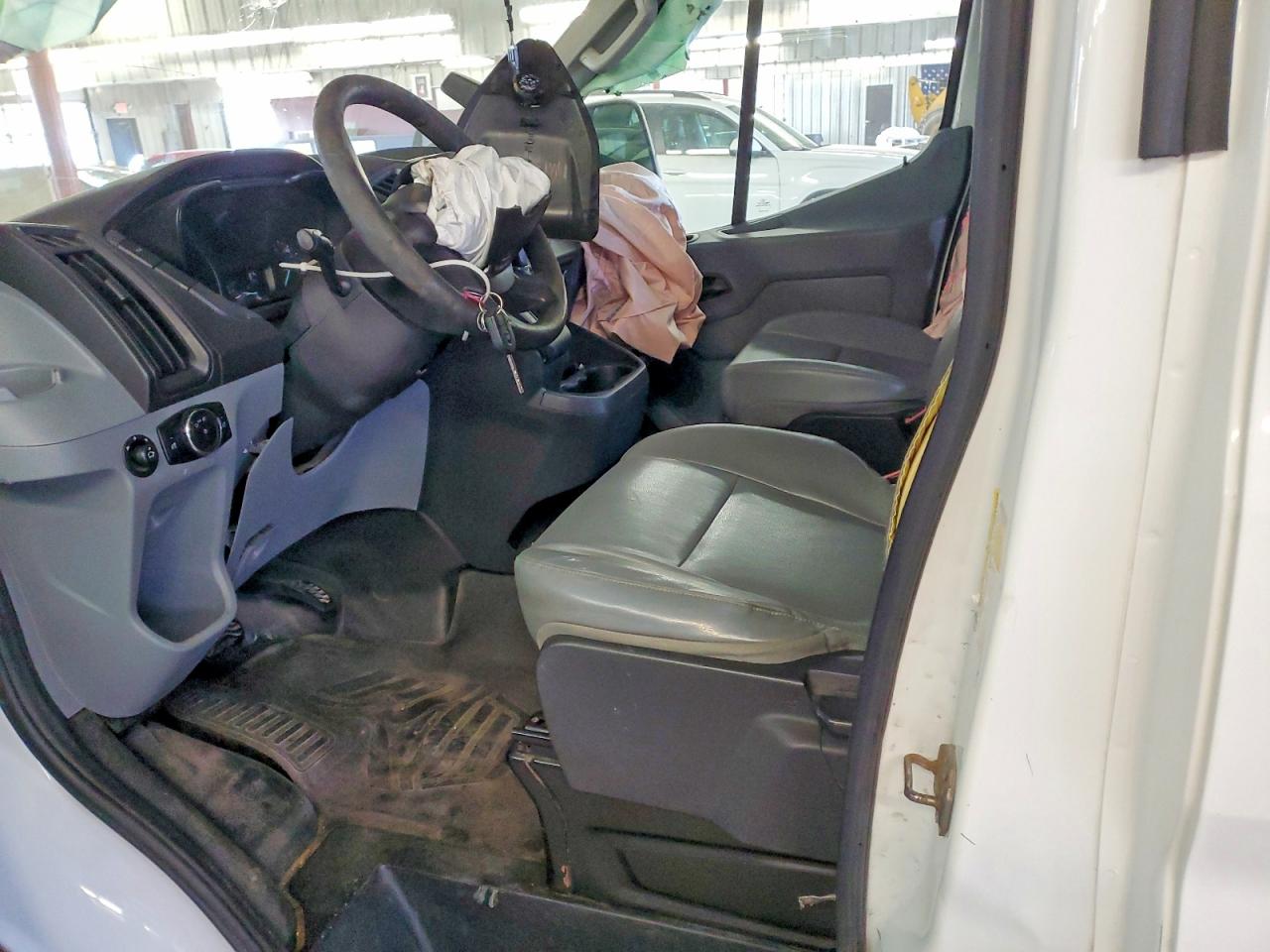 2016 Ford Transit VIN 1FTYR1CM6GKB28030 photo 7