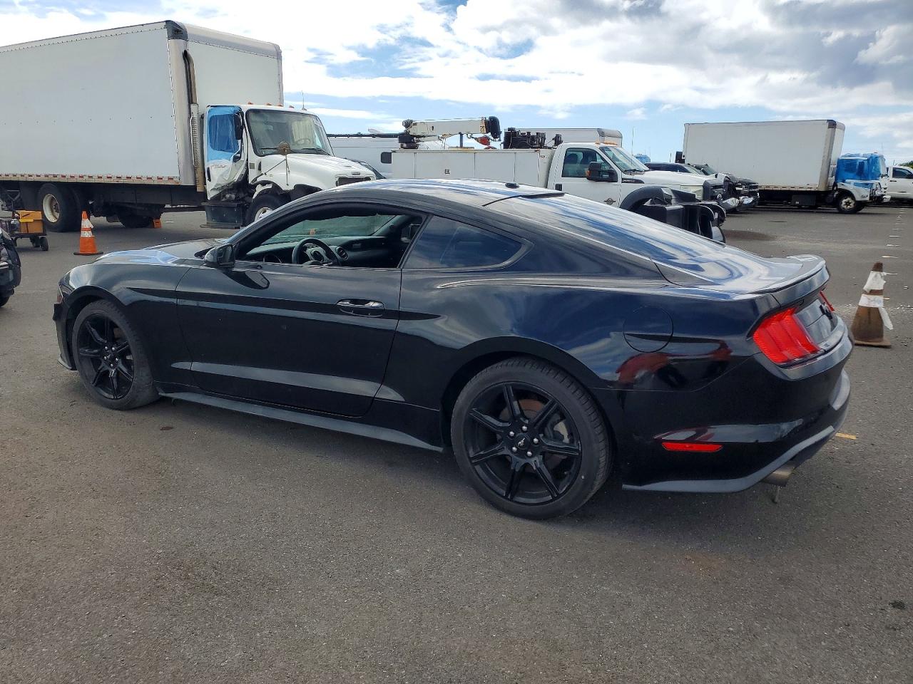 2019 FORD All models VIN 1FA6P8TH5K5148369 photo 2