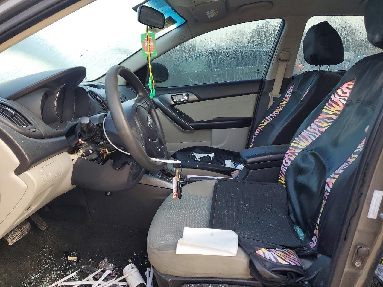 2013 Kia Forte VIN KNAFU4A29D5731926 photo 7