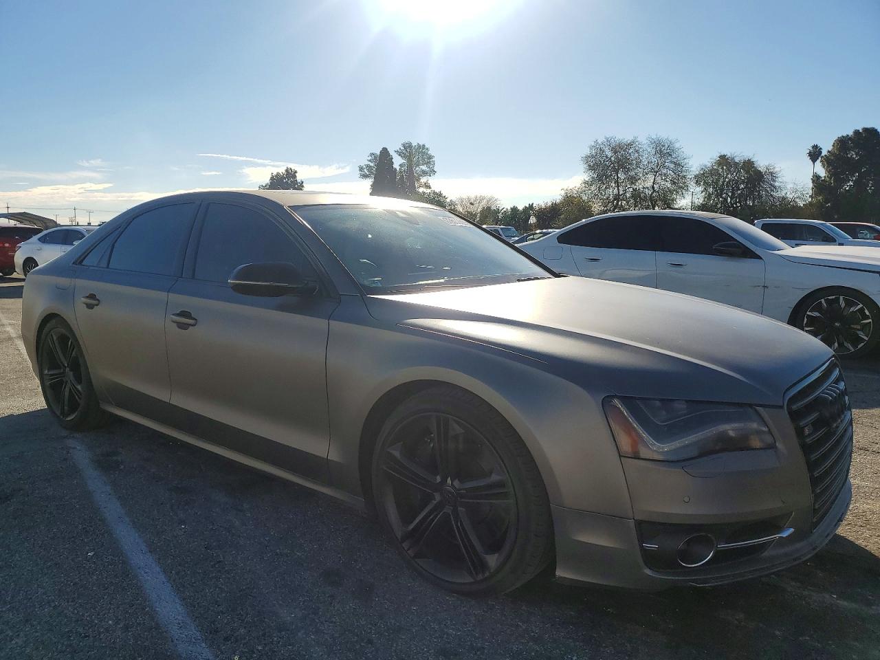 2013 Audi S8 VIN WAUD2AFD4DN007731 photo 4