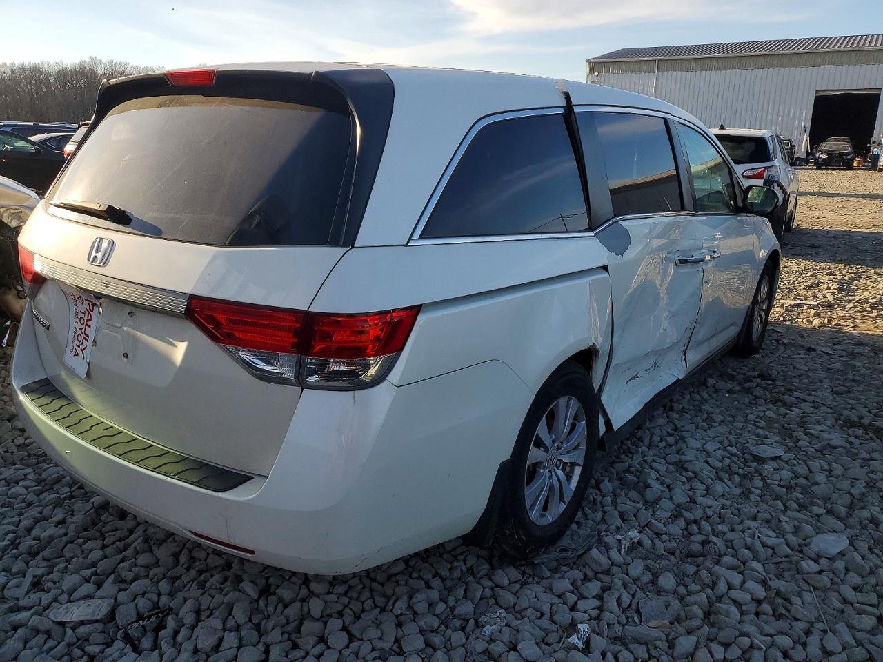 2014 Honda All models VIN 5FNRL5H47EB082188 photo 3