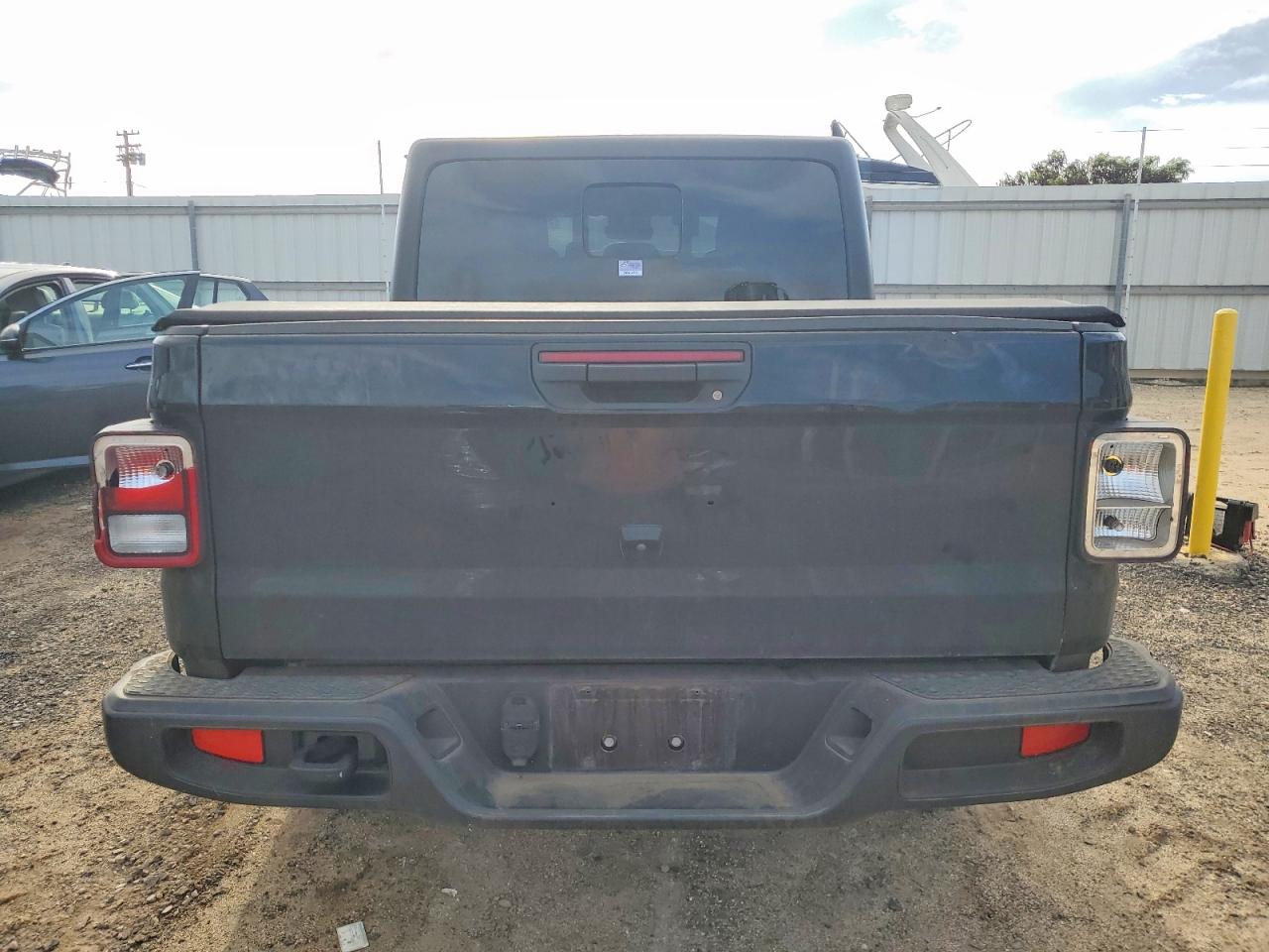 2024 Jeep Gladiator VIN 1C6HJTAG4RL119850 photo 6