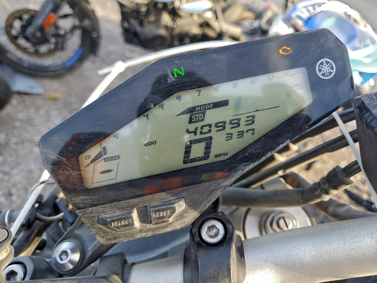 2014 YAMA Fz-07/09 VIN JYARN33E1EA000538 photo 7