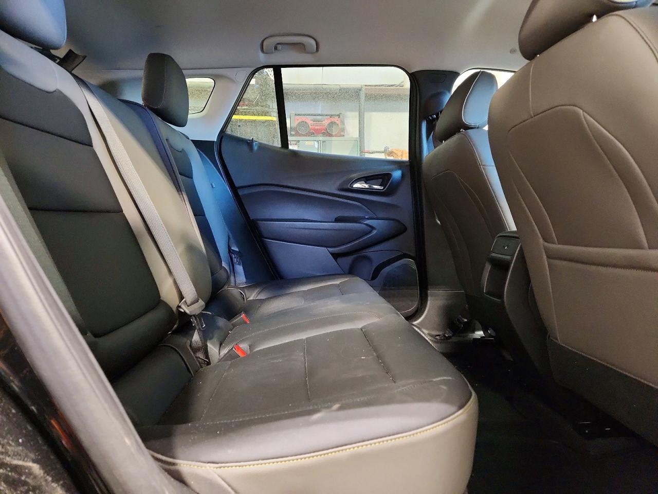2025 Chevrolet Trax activ VIN KL77LKE21SC287715 photo 11