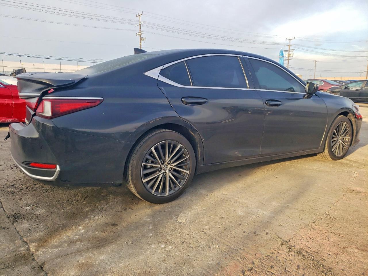 2024 LEXUS Es300 VIN 58ADA1C19RU050690 photo 3