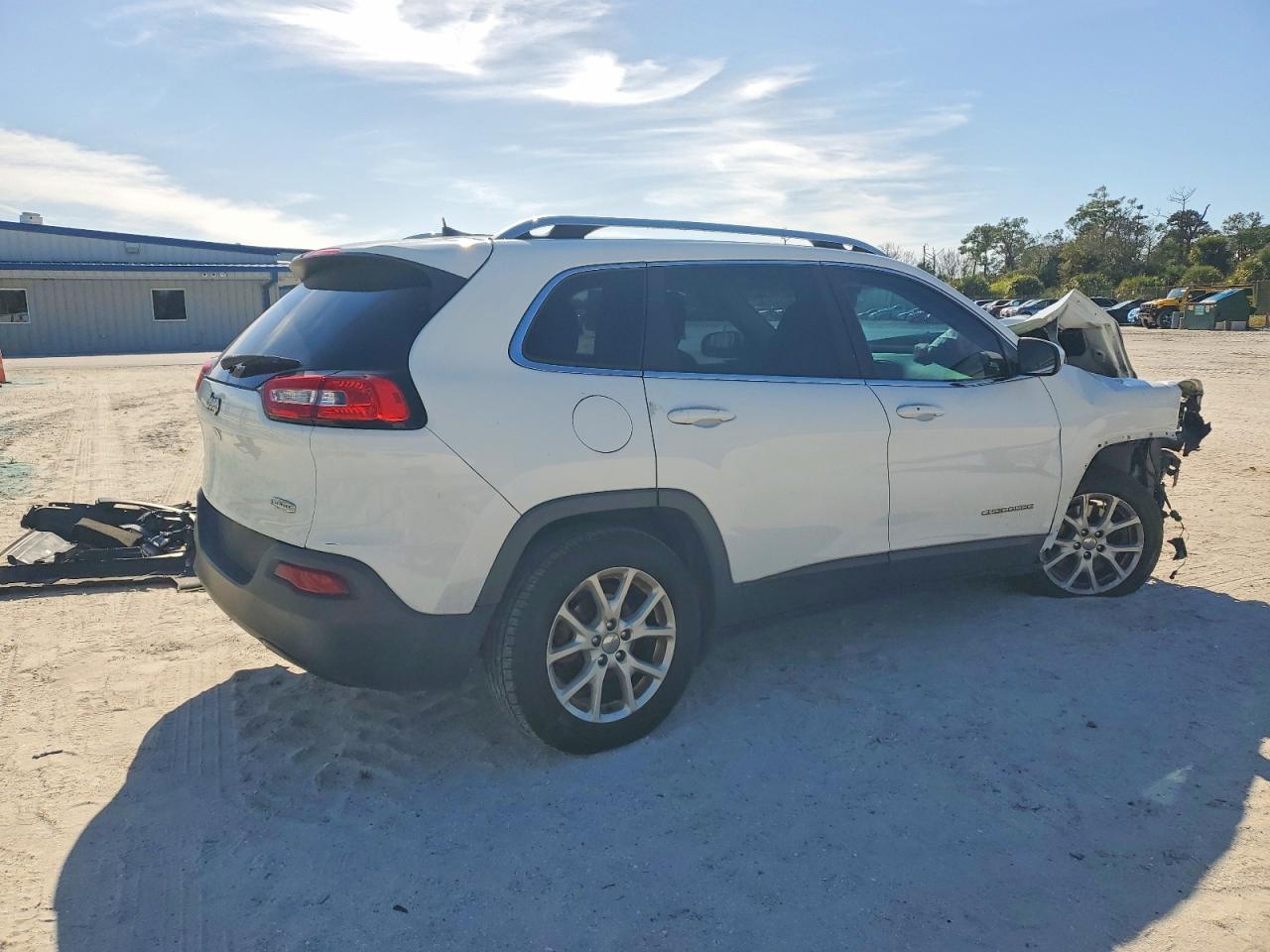 2016 Jeep Grand cher VIN 1C4PJLCBXGW294976 photo 3