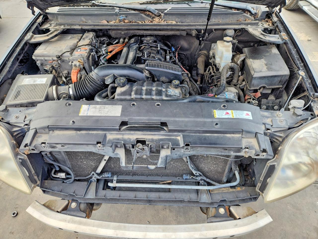 2008 GMC Yukon VIN 1GKFC13548R250030 photo 12