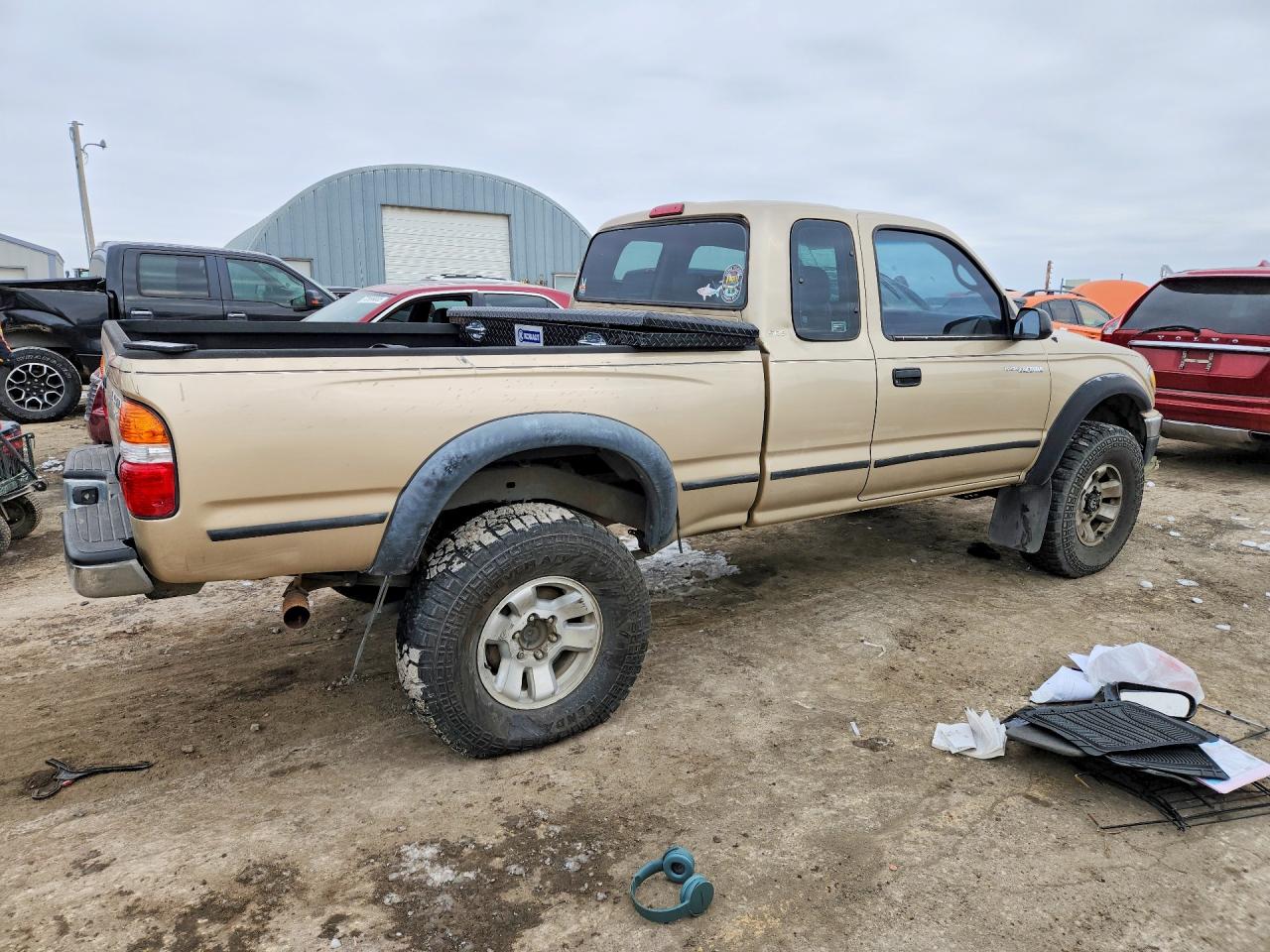 2001 Toyota Tacoma VIN 5TEWN72N21Z783868 photo 3