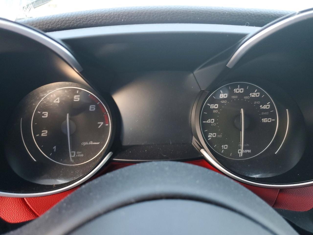 2019 Alfa Giulia VIN ZARFAMAN4K7622772 photo 9