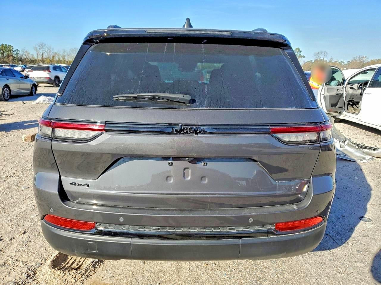 2024 Jeep Grand cher VIN 1C4RJHAG6R8528221 photo 6
