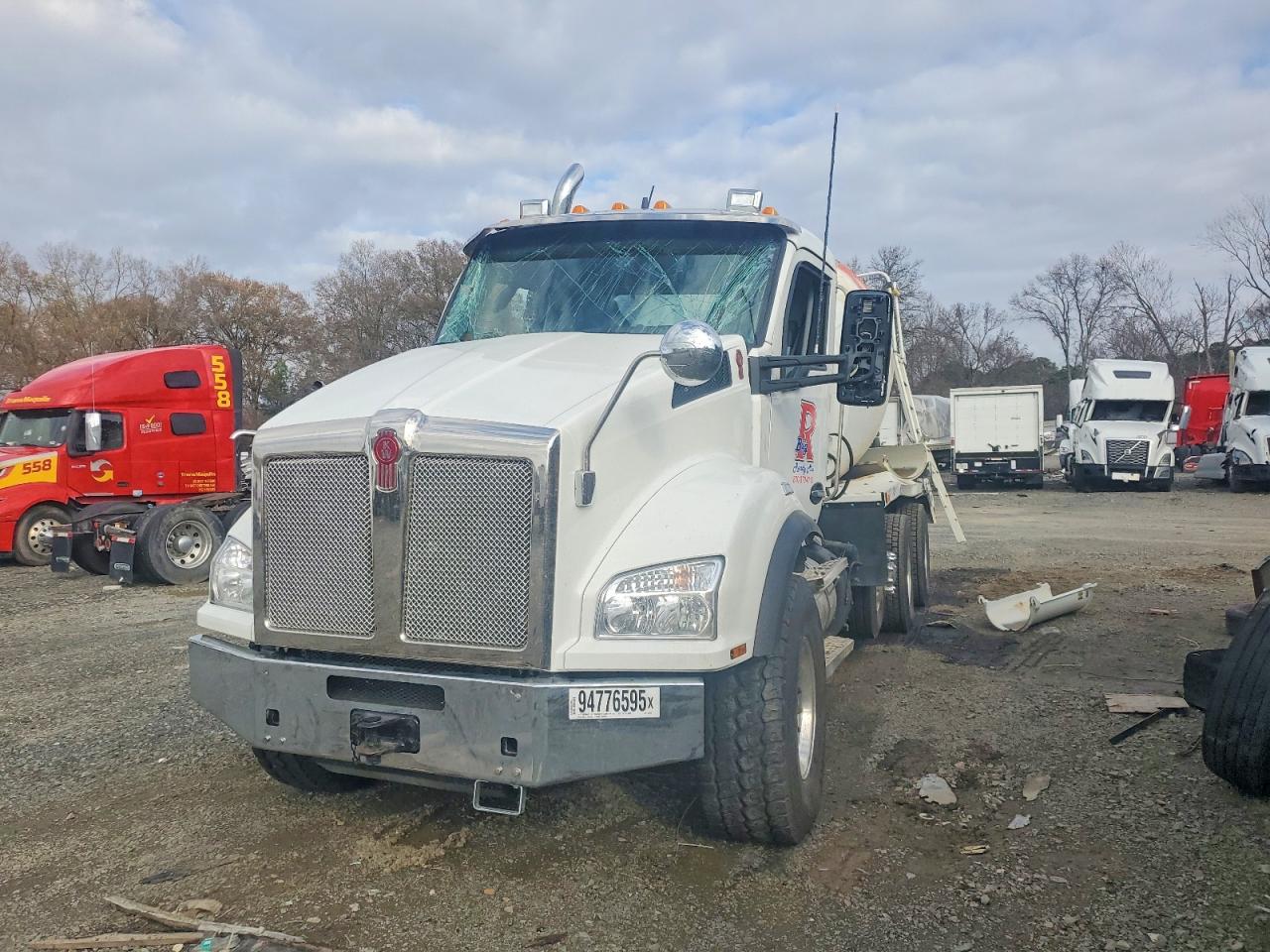 2025 KENWORTH All other VIN 1NKZXKTX8SJ188852 photo 2