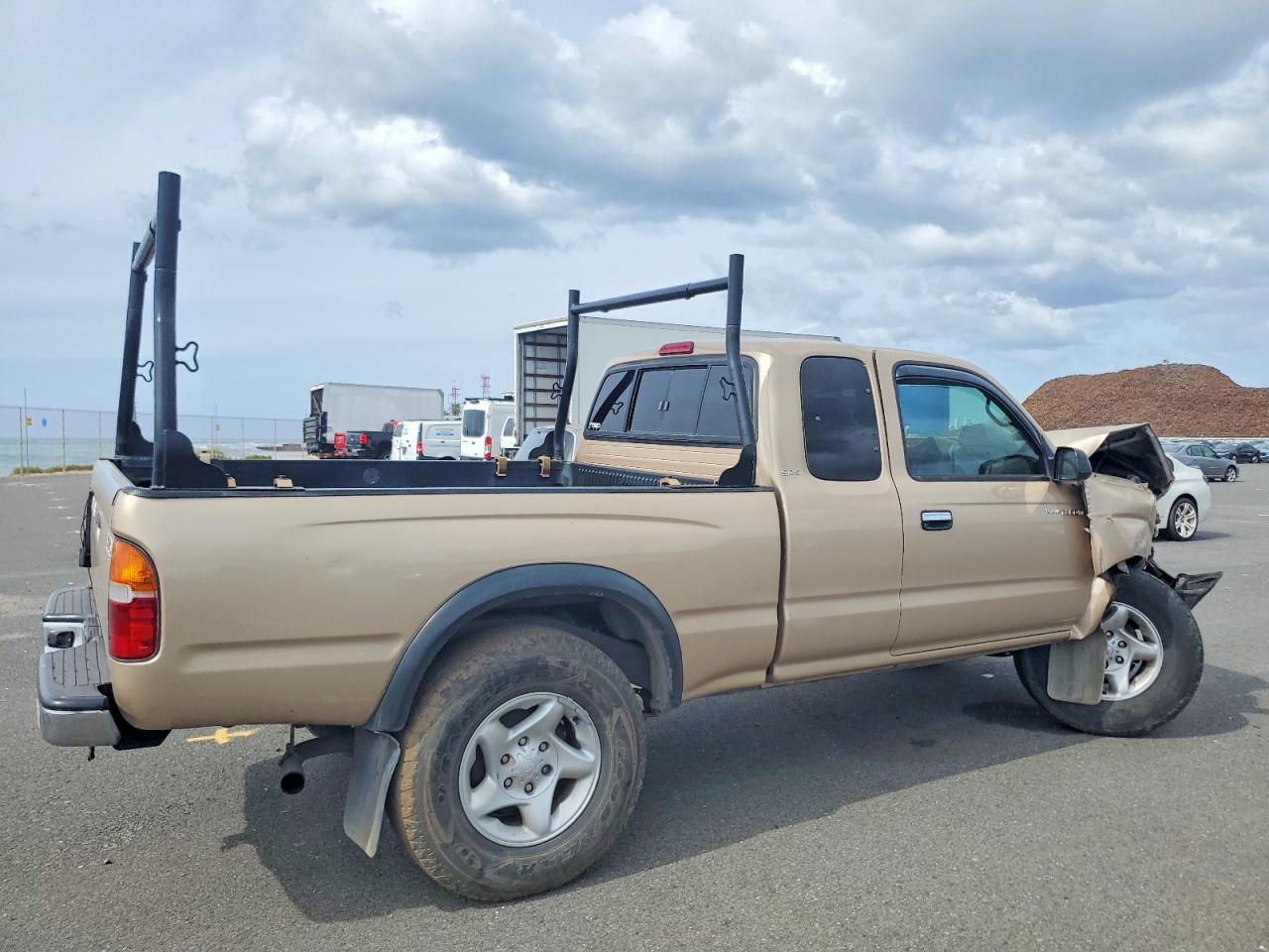 2000 Toyota Tacoma VIN 4TASM92N3YZ614893 photo 3