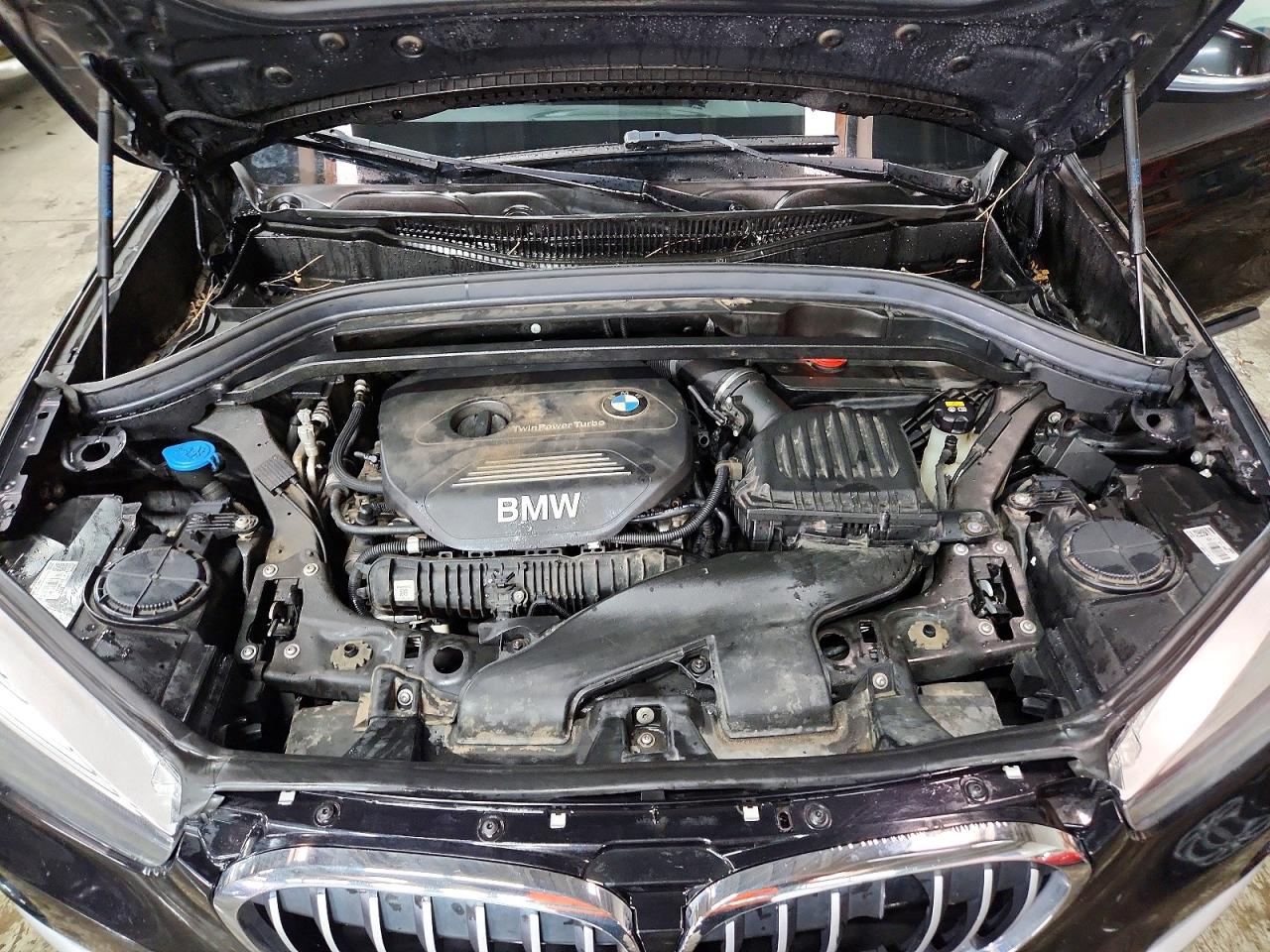 2018 BMW X1 VIN WBXHT3C31J5F92200 photo 12