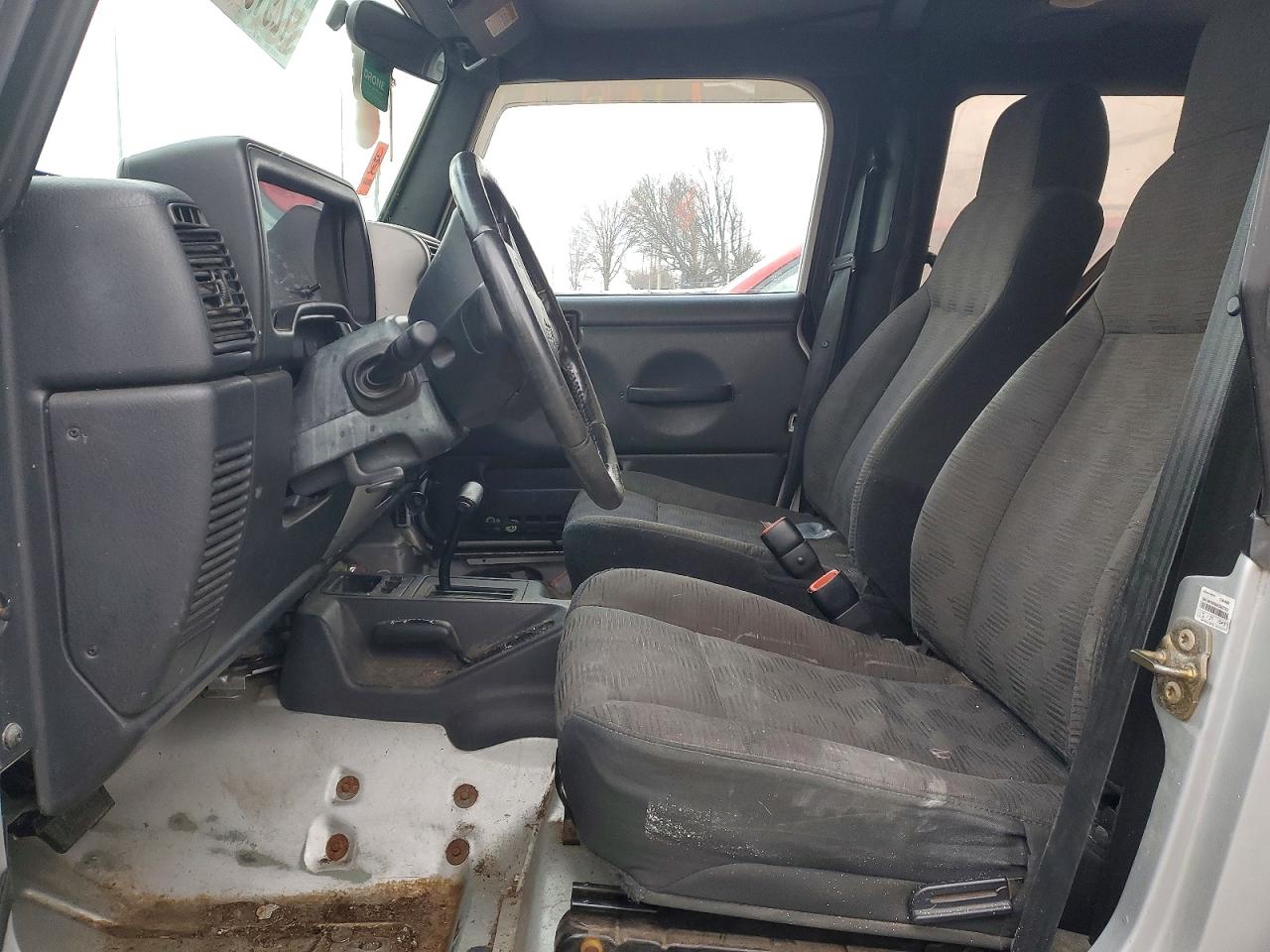 2004 Jeep Wrangler / VIN 1J4FA39S54P792280 photo 7