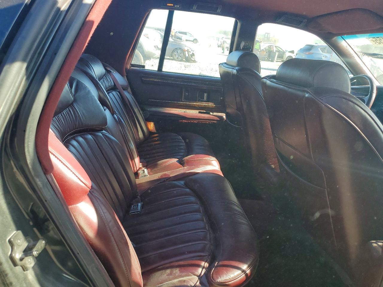 1995 Buick Roadmaster VIN 1G4BN52P9SR412879 photo 10