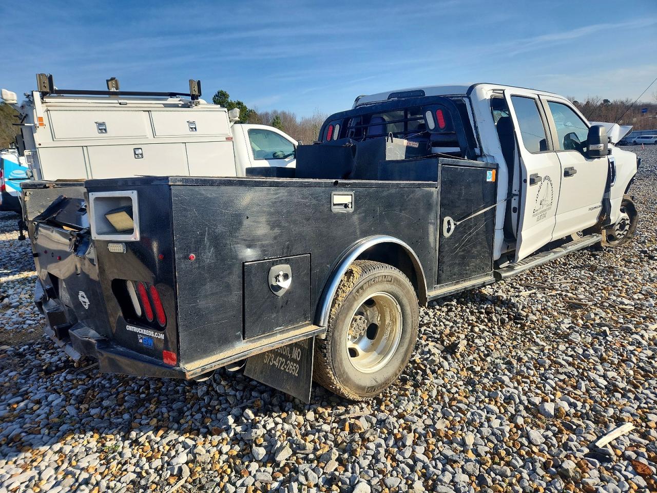 2018 Ford F350 VIN 1FD8W3HT6JEB16062 photo 3