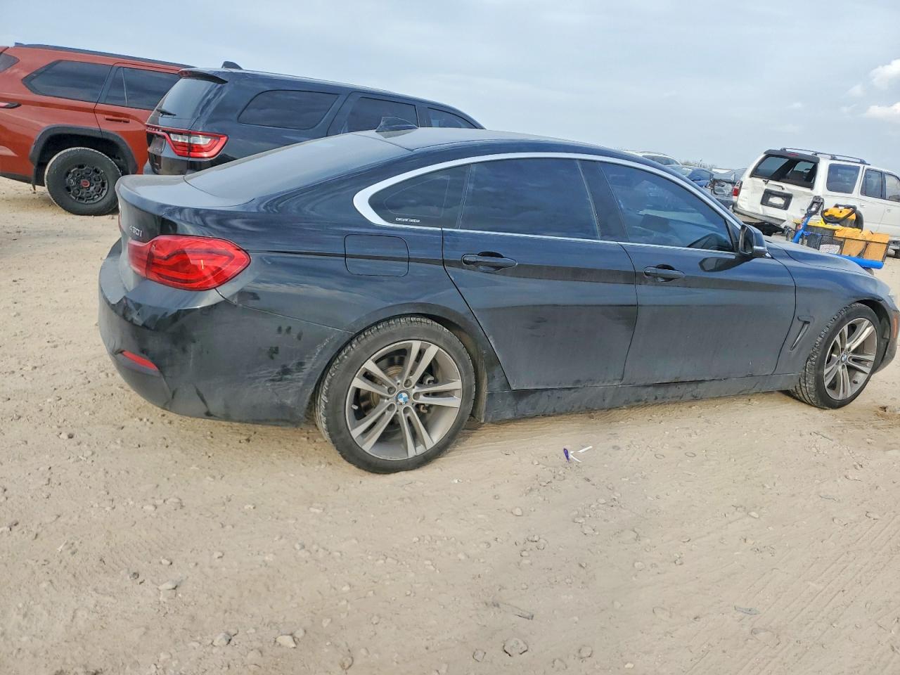 2019 BMW 4 series VIN WBA4J1C50KBM13035 photo 3