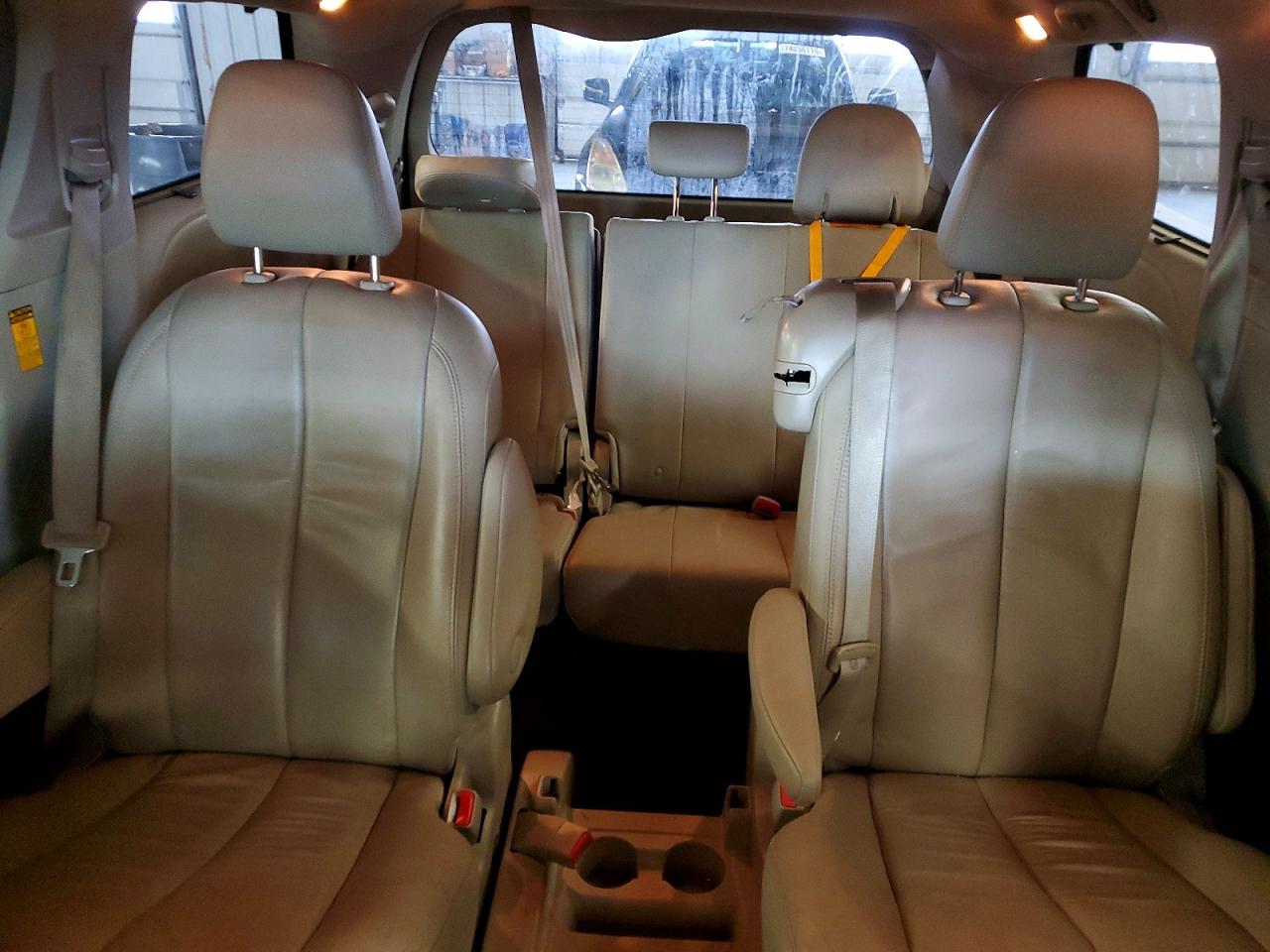 2014 Toyota All models VIN 5TDYK3DC1ES433088 photo 10