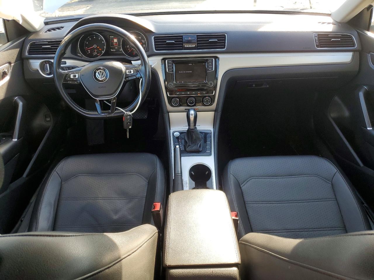 2019 Volkswagen Passat VIN 1VWLA7A32KC008787 photo 8