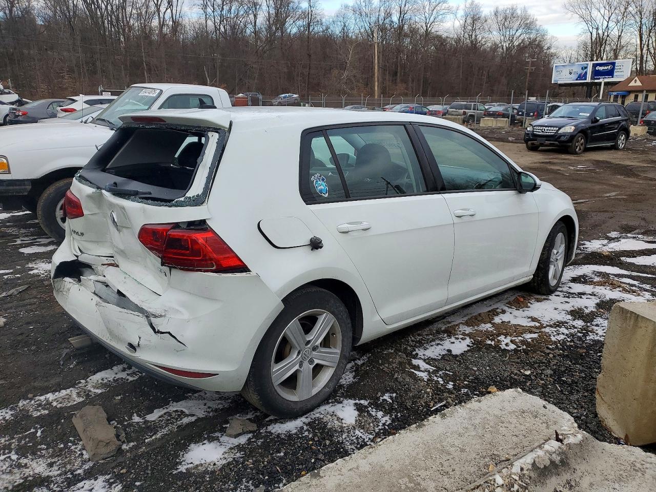 2017 Volkswagen Golf VIN 3VW117AU3HM031146 photo 3