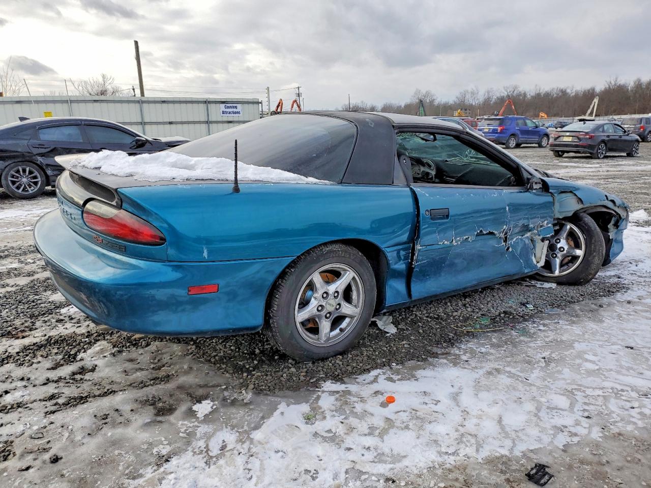 1995 Chevrolet Camaro VIN 2G1FP22P5S2169985 photo 3