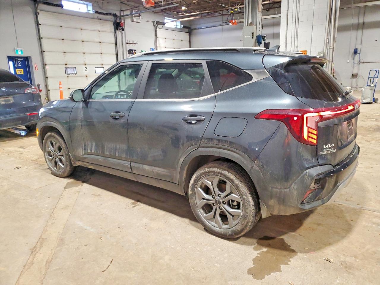 2025 Kia Seltos VIN KNDEUCAA5S7787671 photo 2