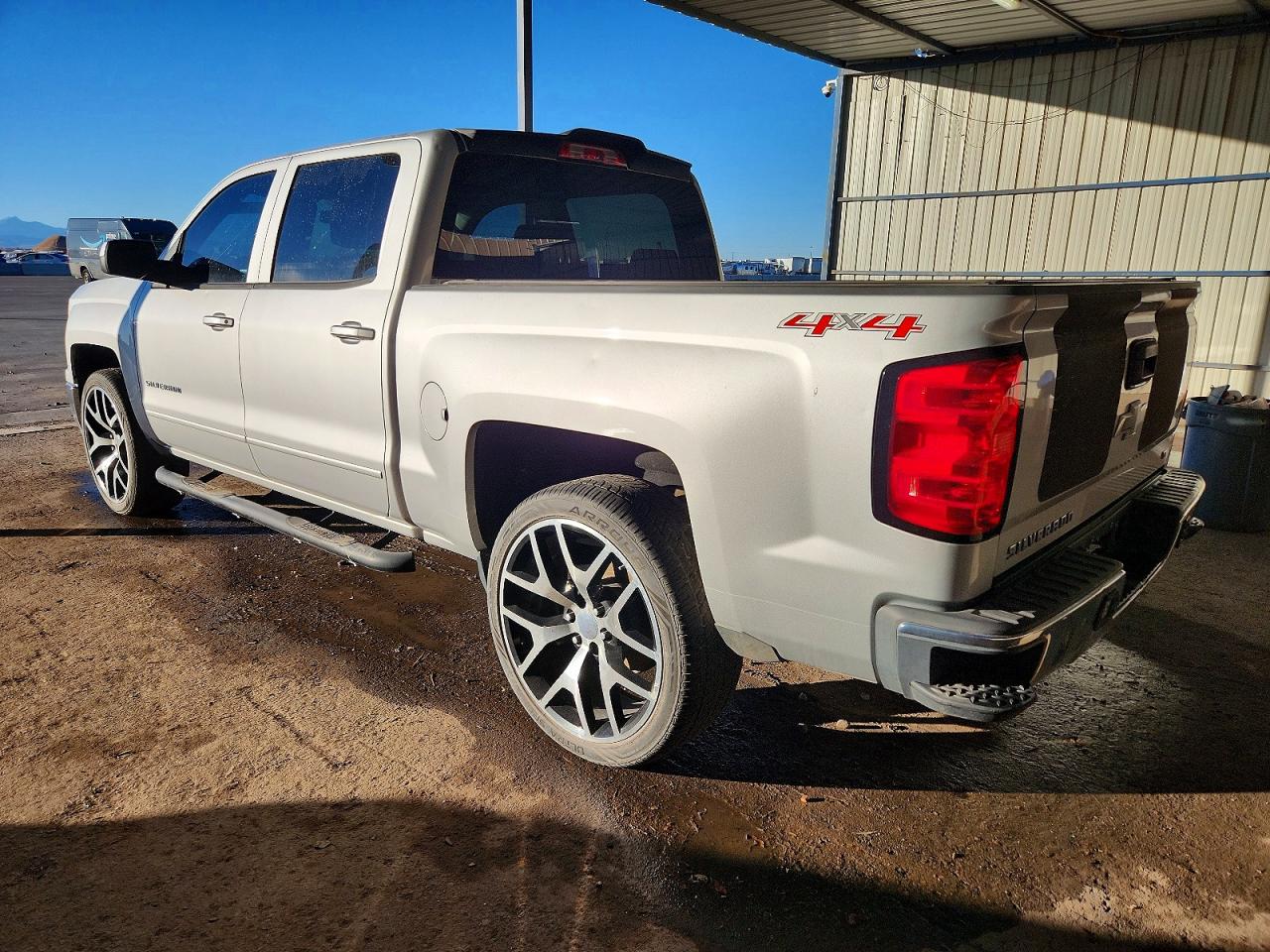 2015 Chevrolet All models VIN 3GCUKREH2FG392790 photo 2