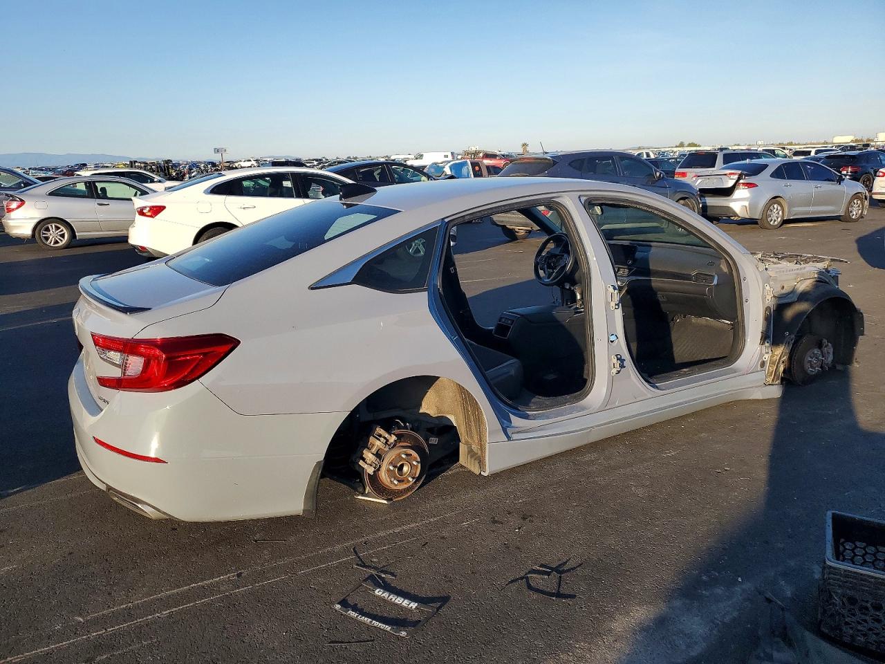 2022 Honda Accord VIN 1HGCV1F31NA016250 photo 3
