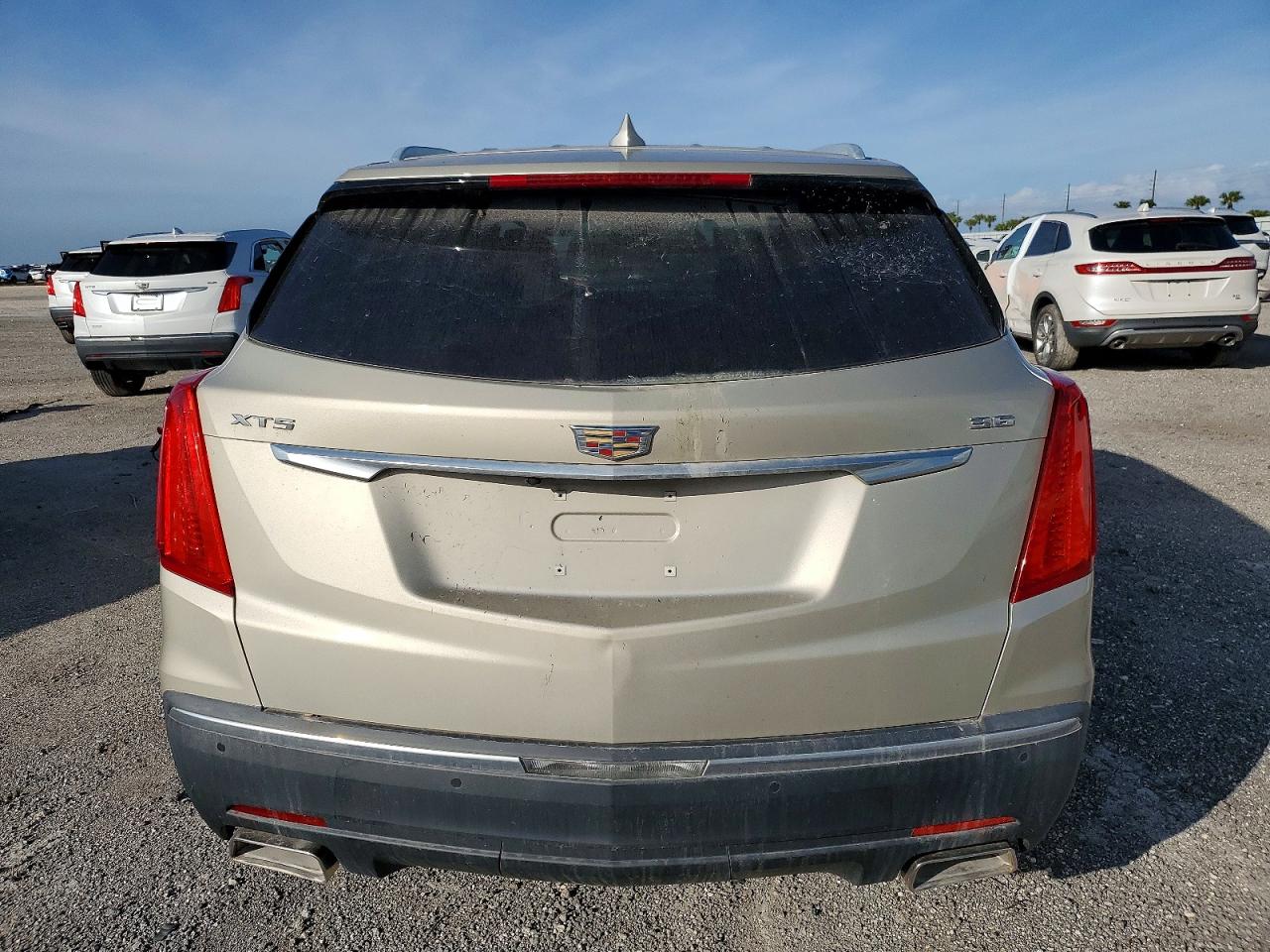 2017 Cadillac Xt5 VIN 1GYKNARS4HZ176328 photo 6