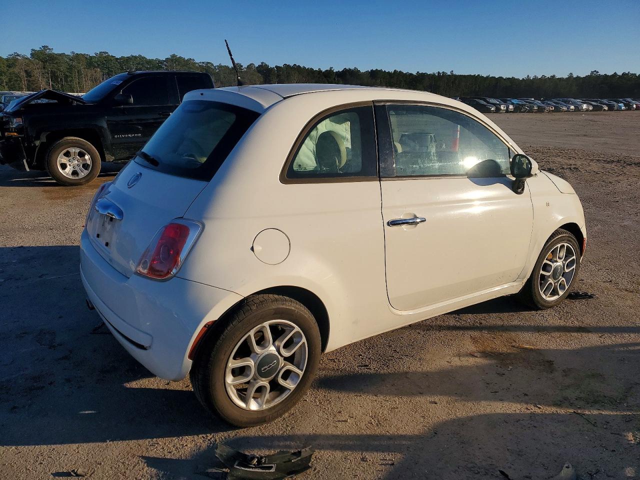 2014 Fiat 500 VIN 3C3CFFAR8ET268756 photo 3