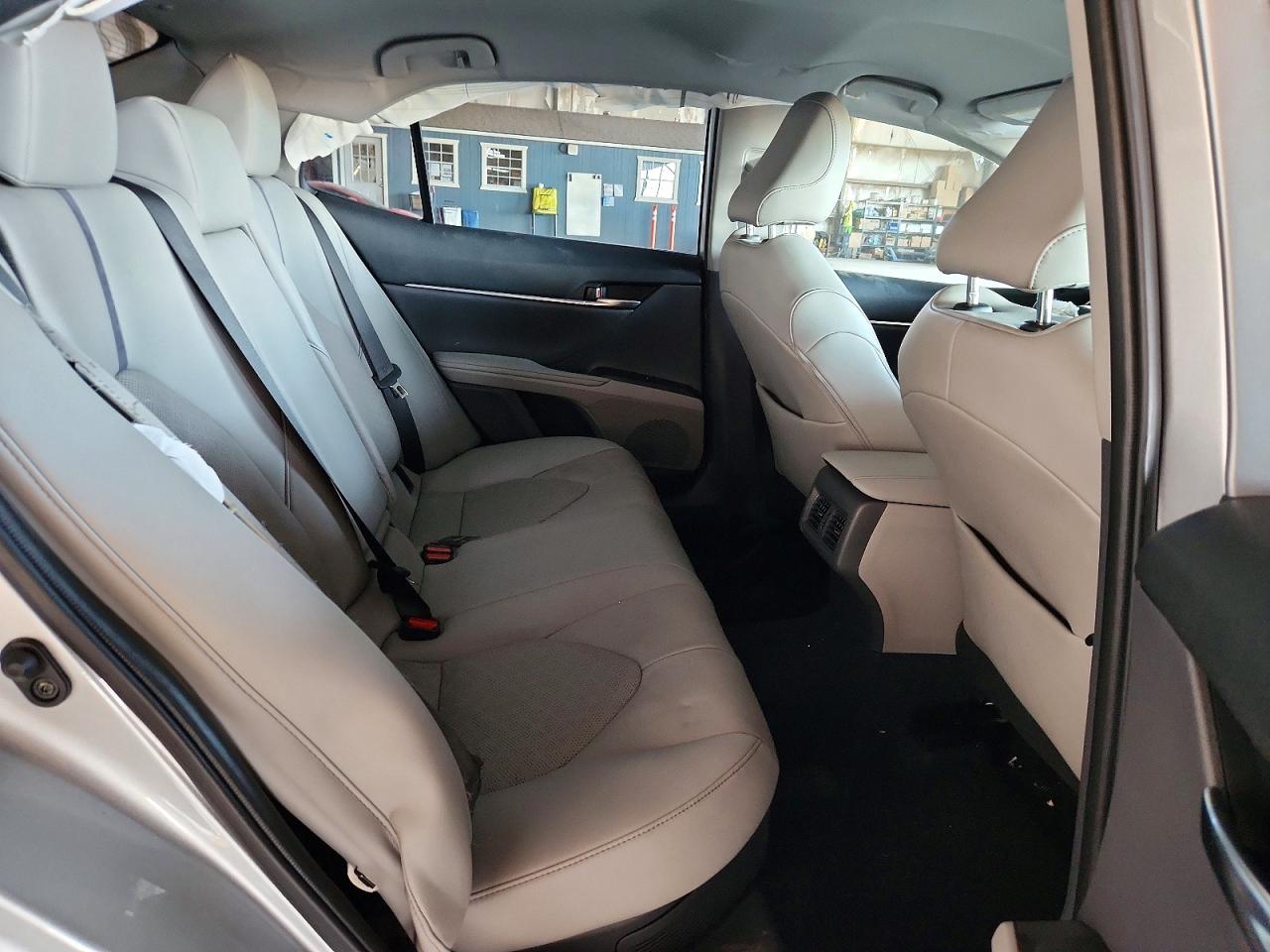 2022 Toyota Camry sola VIN 4T1K31AKXNU039972 photo 10