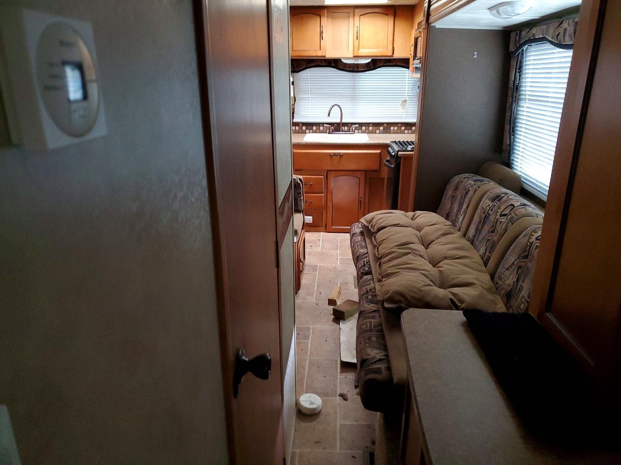 2011 FOREST All models VIN 4X4TPUA22BP033702 photo 5