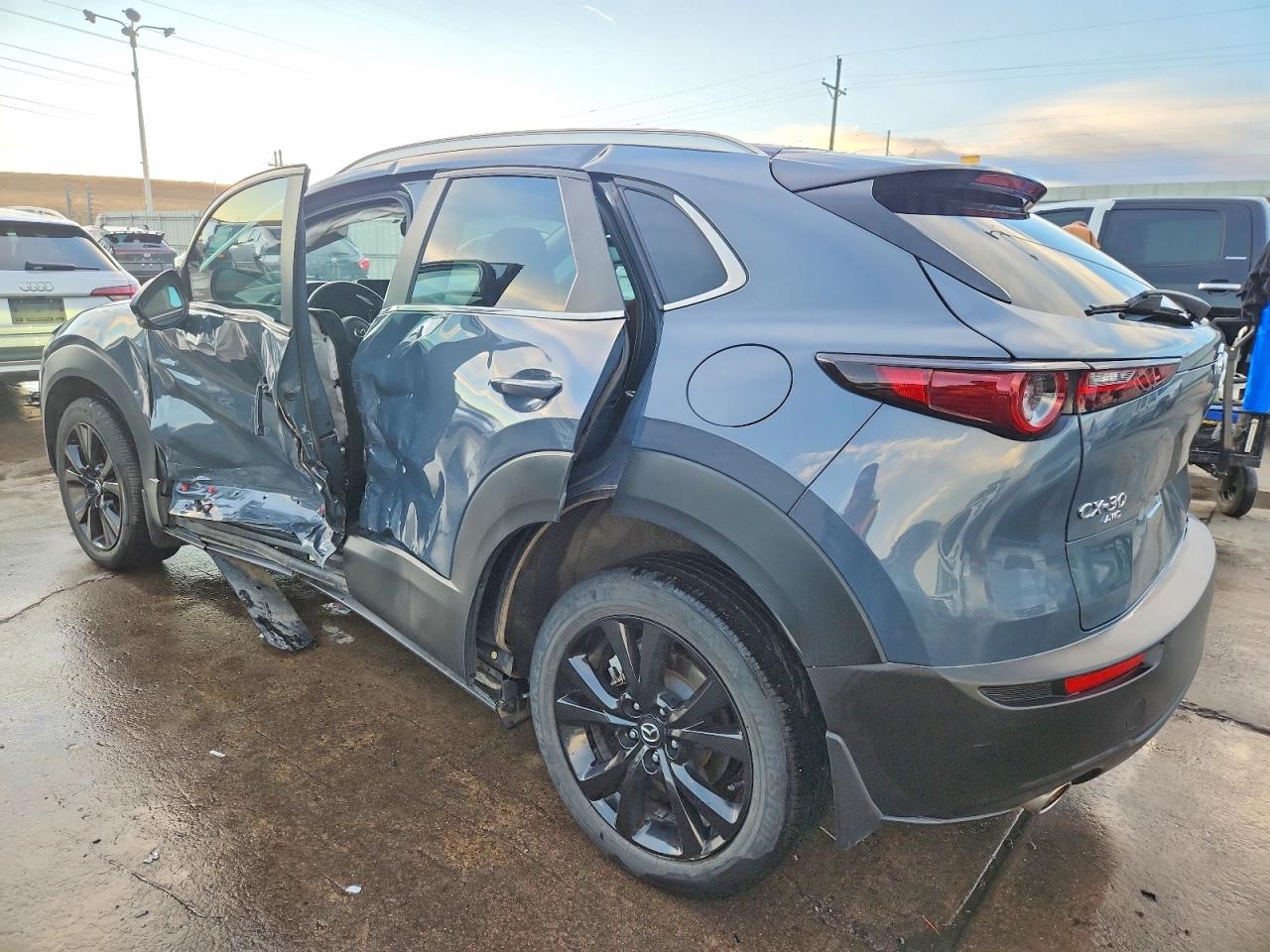 2023 Mazda Cx30 VIN 3MVDMBCM2PM546367 photo 2