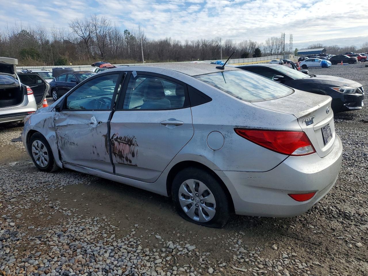 2017 Hyundai Accent VIN KMHCT4AE8HU249362 photo 2