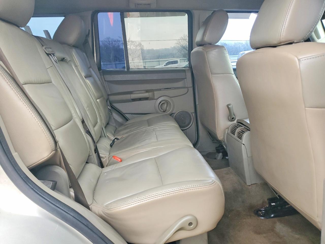 2006 Jeep Commander VIN 1J8HH48N36C367719 photo 10
