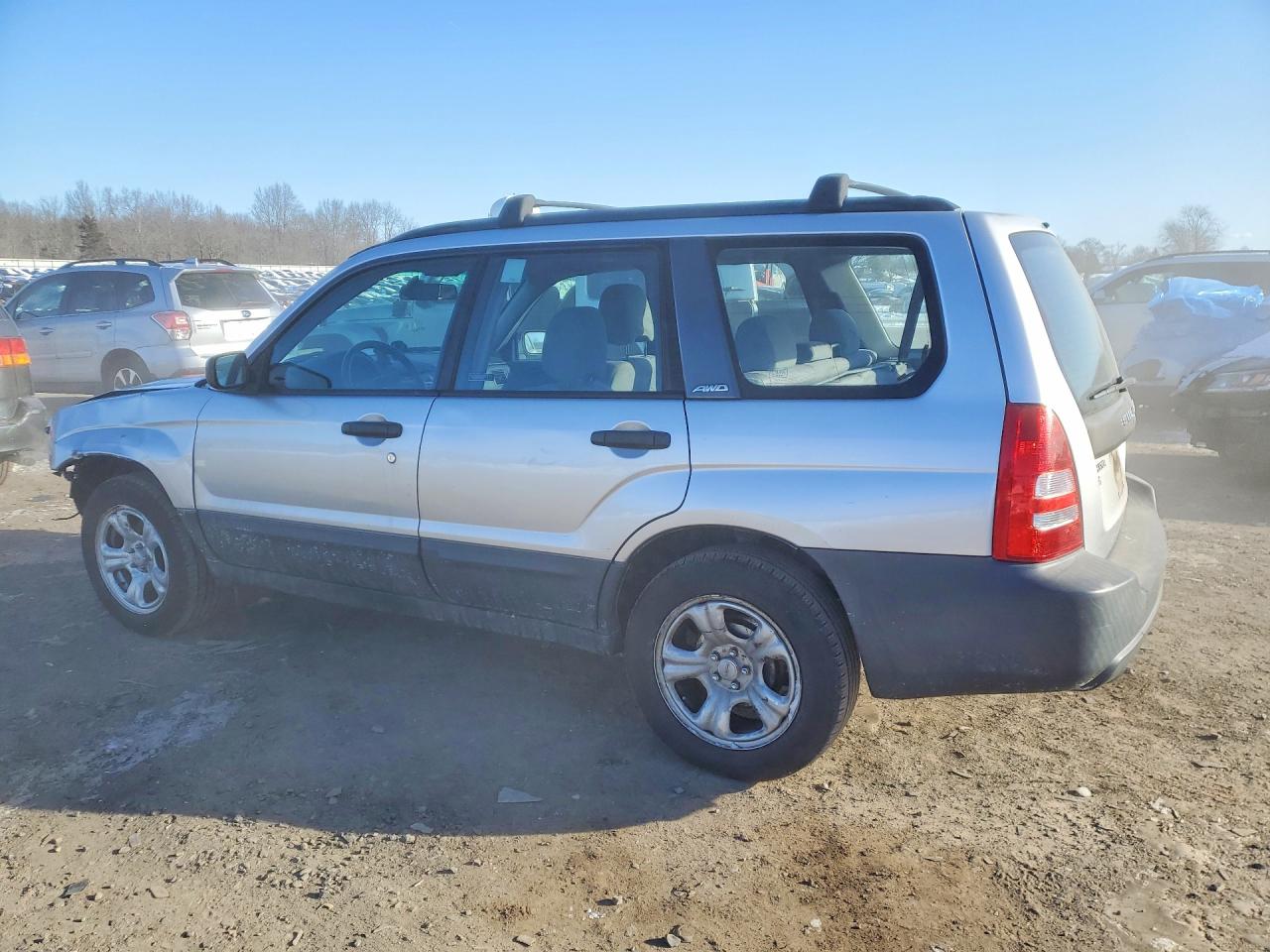 2004 Subaru Forester VIN JF1SG63684H742151 photo 2