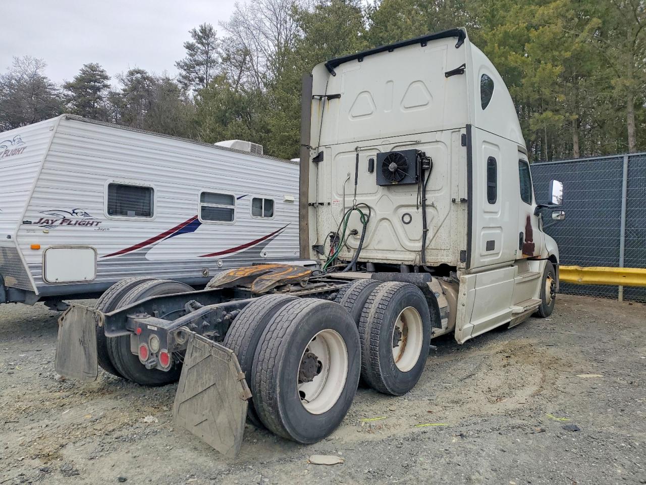 2019 FREIGHTLINER All other VIN 1FUJHHDR4KLKU9397 photo 4