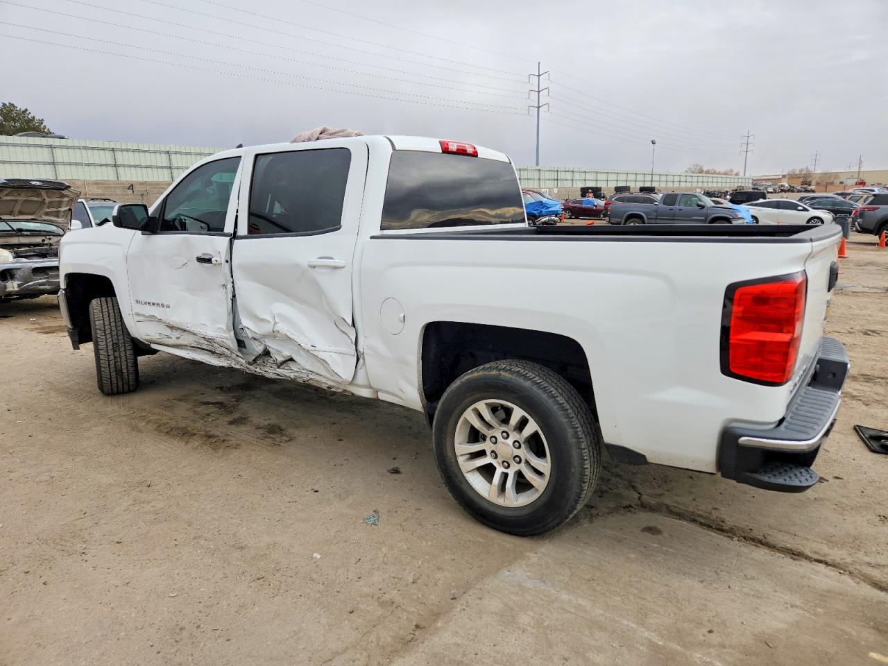 2017 Chevrolet All models VIN 3GCPCREC3HG358990 photo 2